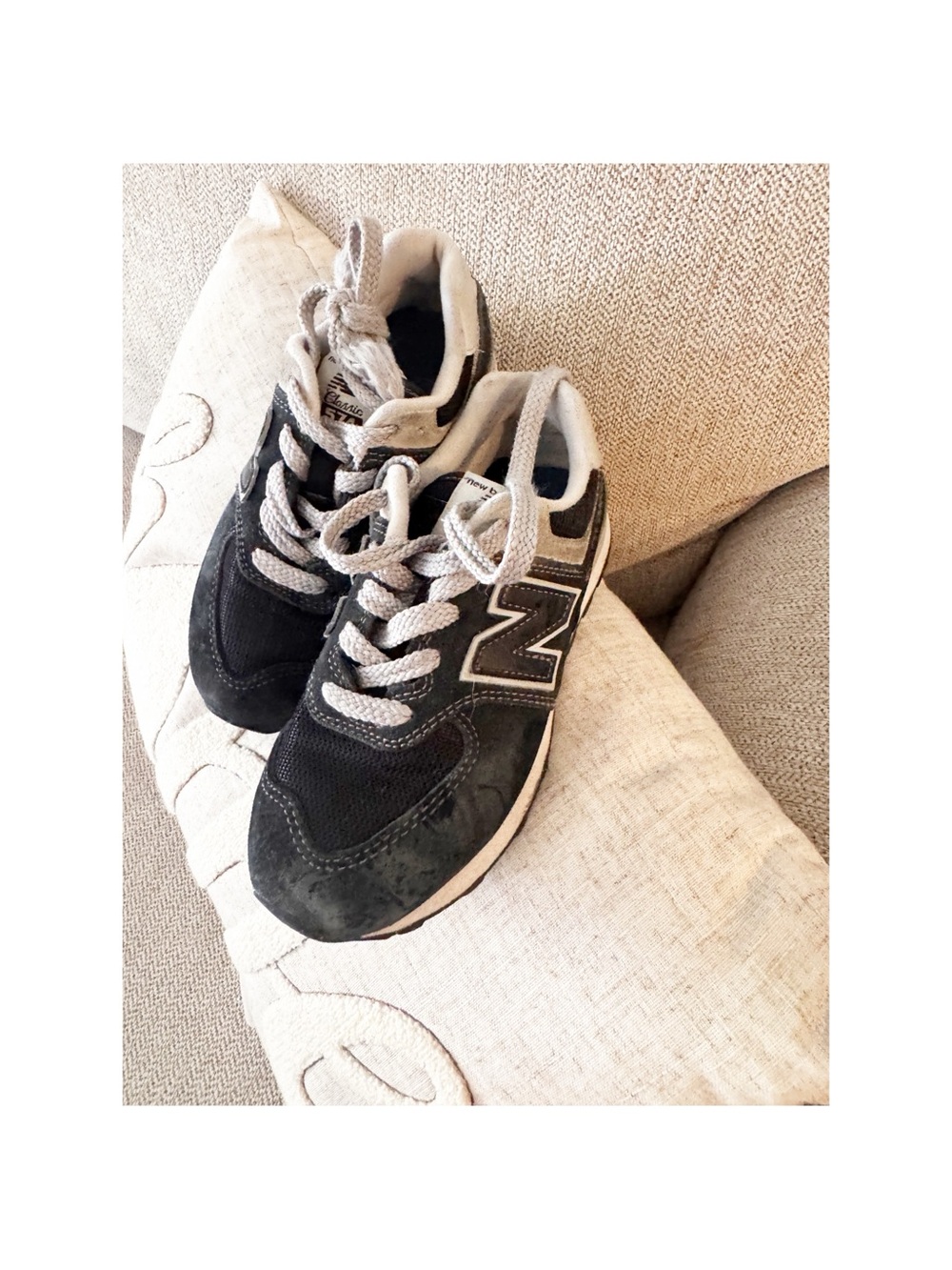 New Balance Kids Black & Gray Casual Sneakers